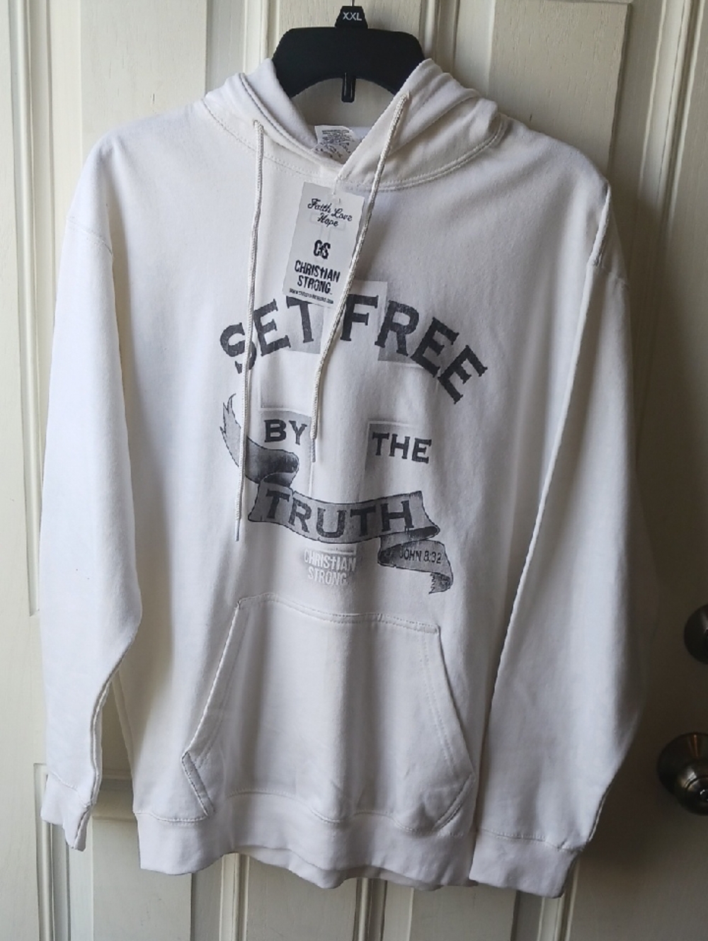 *Christian Strong" Set Free by the Truth" Graphic Pullover Hoodie - Medium - New